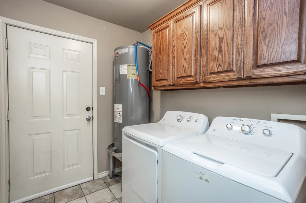 406 W Elm Street Collinsville, TX 76233