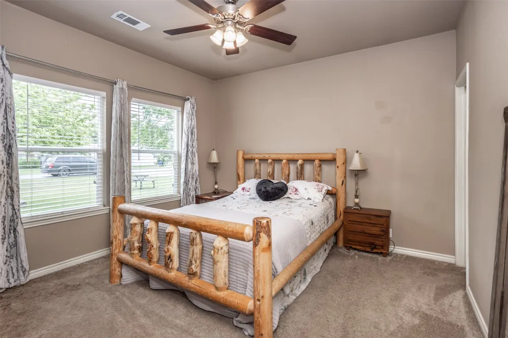 406 W Elm Street Collinsville, TX 76233