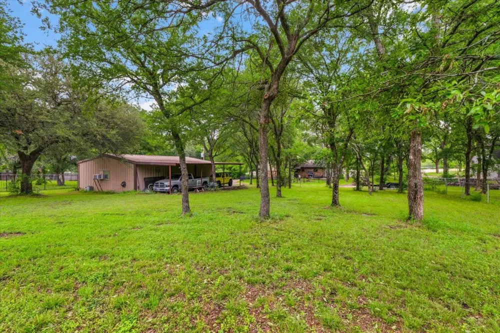 220 Annetta Willow Park, TX 76087