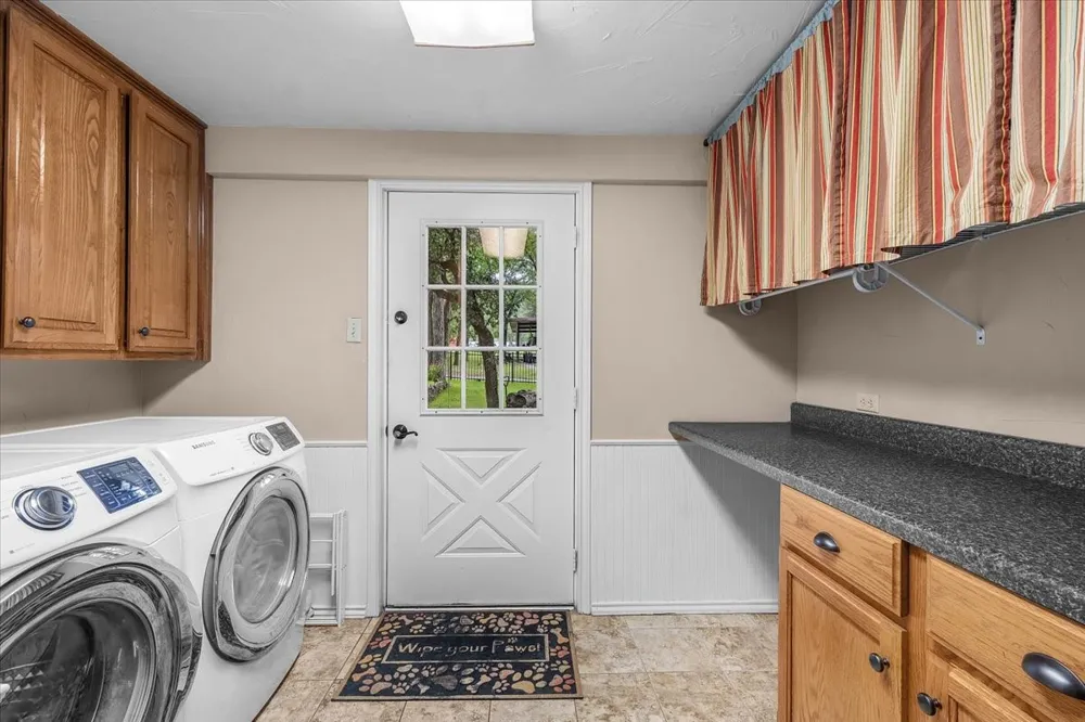 220 Annetta Willow Park, TX 76087