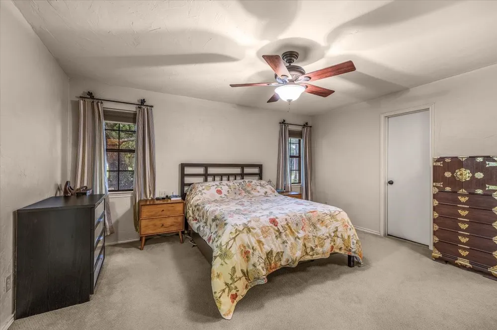 220 Annetta Willow Park, TX 76087