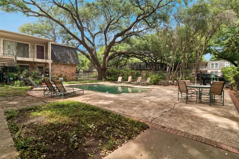 5311 Fleetwood Oaks Avenue #163