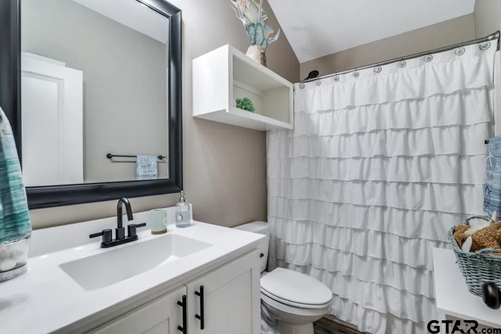 17409 Crossing Circle Lindale, TX 75771