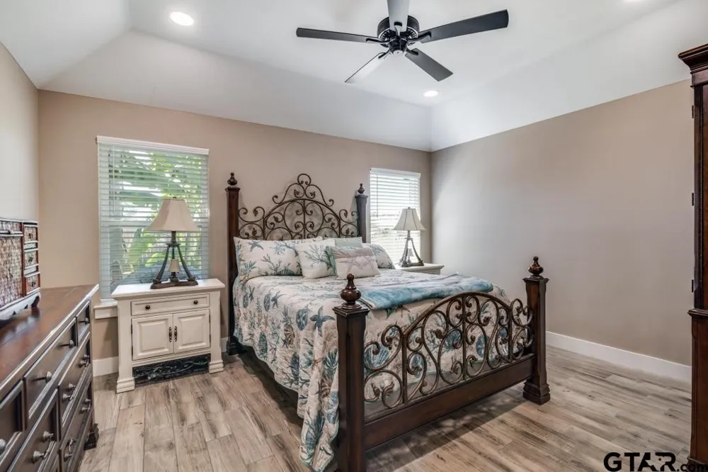 17409 Crossing Circle Lindale, TX 75771