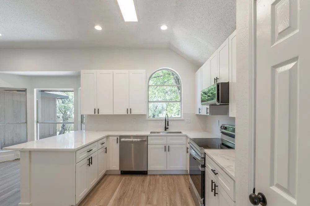 3901 Winter Park Balch Springs, TX 75180