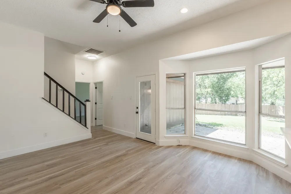 3901 Winter Park Balch Springs, TX 75180