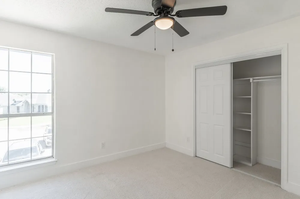 3901 Winter Park Balch Springs, TX 75180