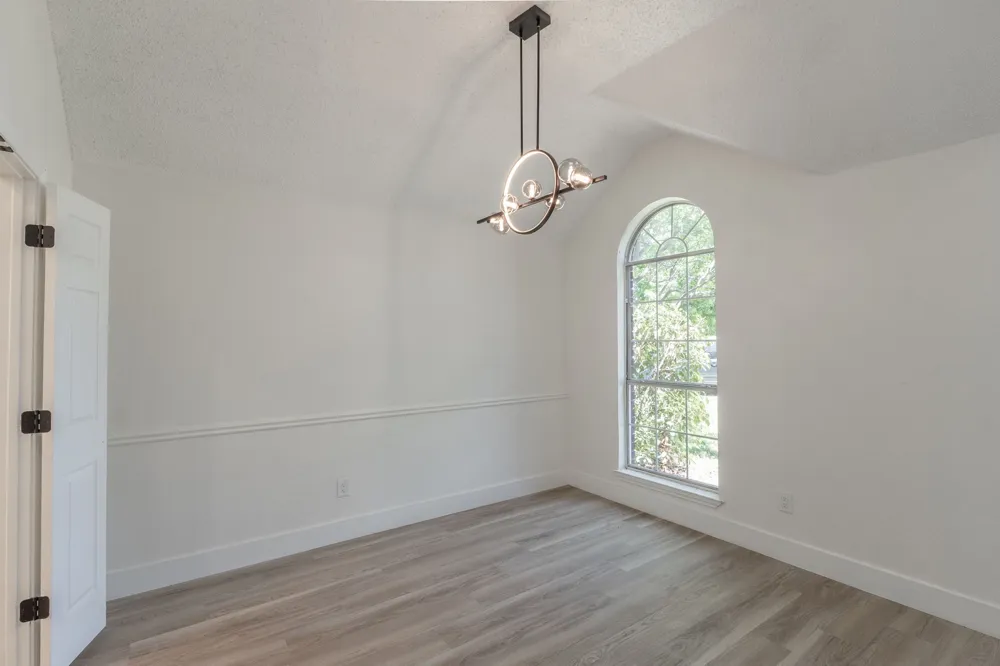 3901 Winter Park Balch Springs, TX 75180