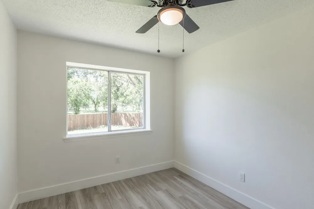 3901 Winter Park Balch Springs, TX 75180