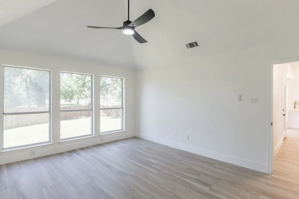 3901 Winter Park Balch Springs, TX 75180