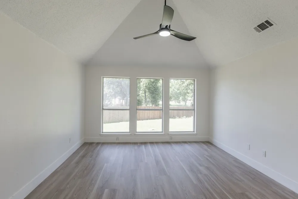 3901 Winter Park Balch Springs, TX 75180