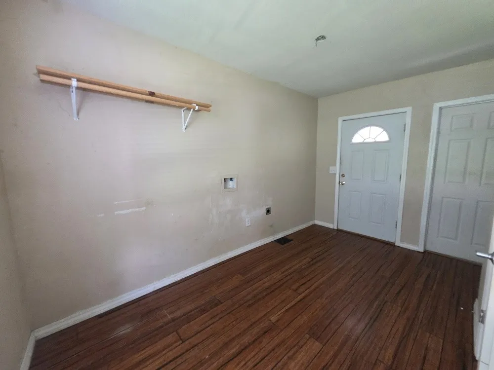 515 Bosque Street Meridian, TX 76665