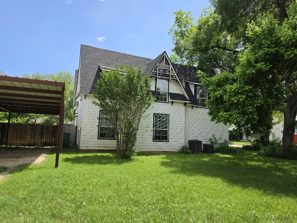 515 Bosque Street Meridian, TX 76665