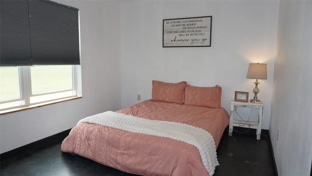 1410 Rs County Road 1235 Point, TX 75472