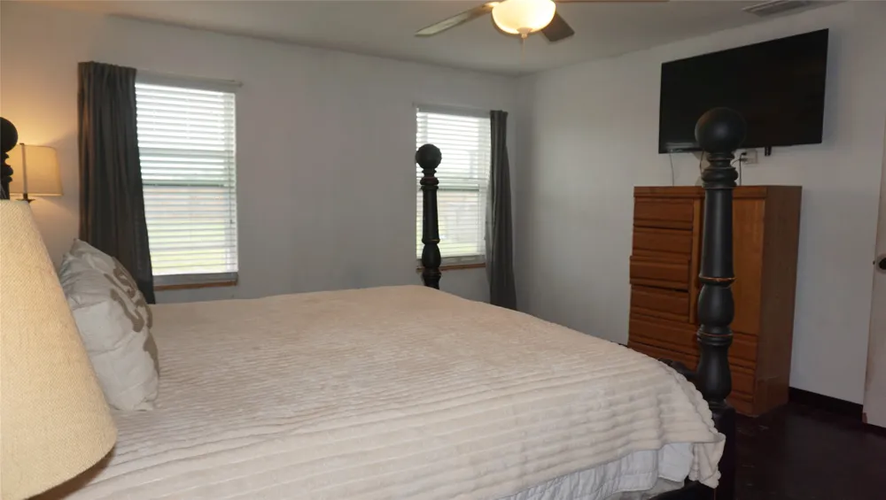 1410 Rs County Road 1235 Point, TX 75472