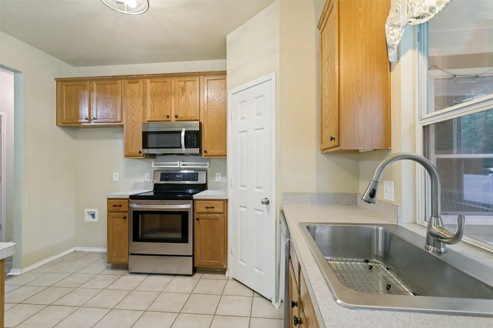 9917 Cherry Hill Lane Providence Village, TX 76227
