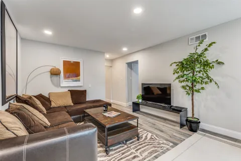 5818 E University Boulevard #236