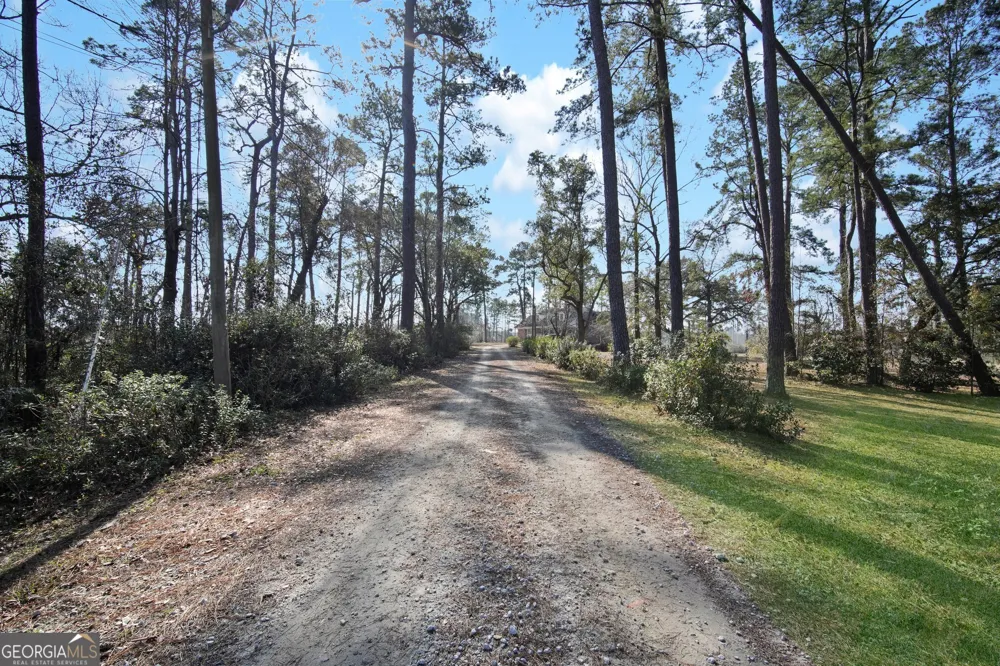 2060 Us Highway 80 HWY Bloomingdale, GA 31302