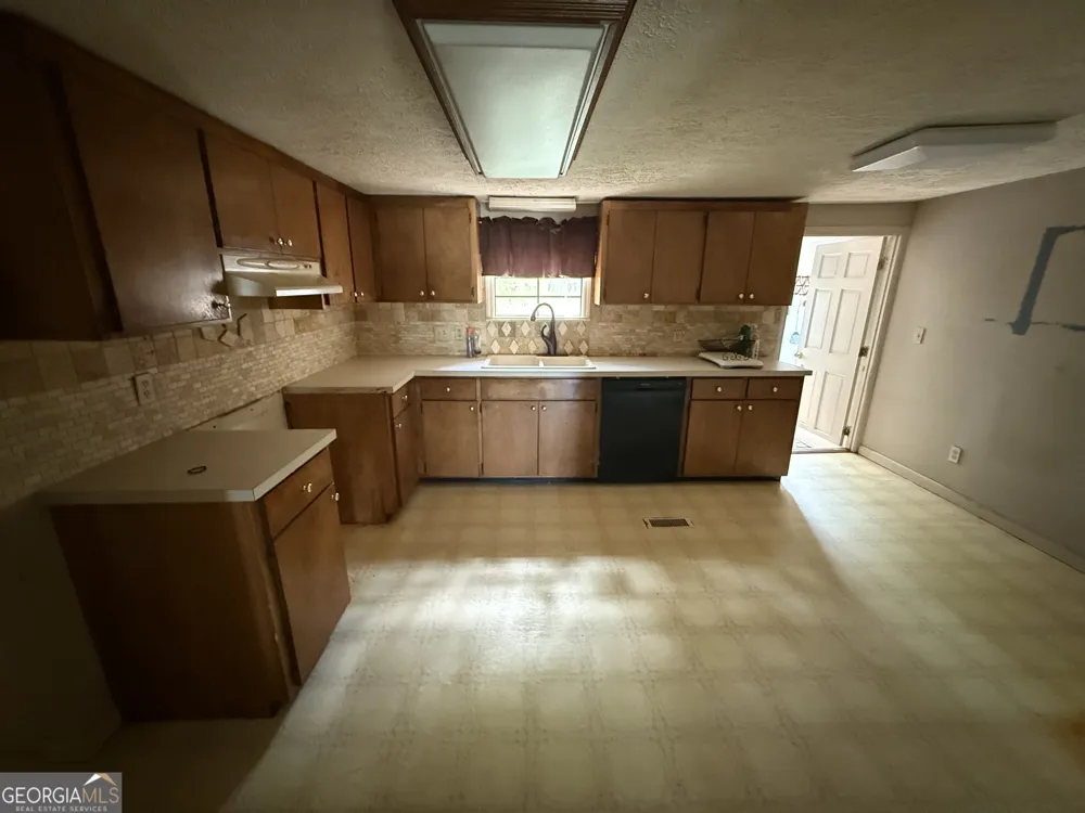 3728 N Highway 1 Midville, GA 30441