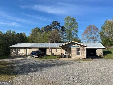 7067 Wheeler RD