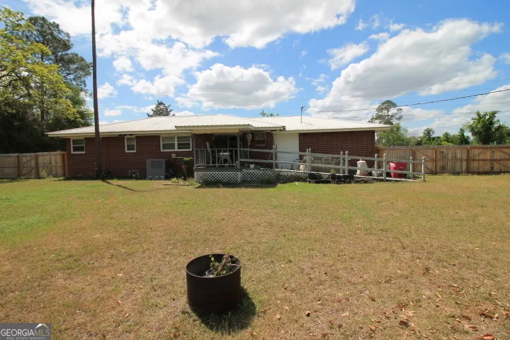 1749 Us Highway 1 N Alma, GA 31510