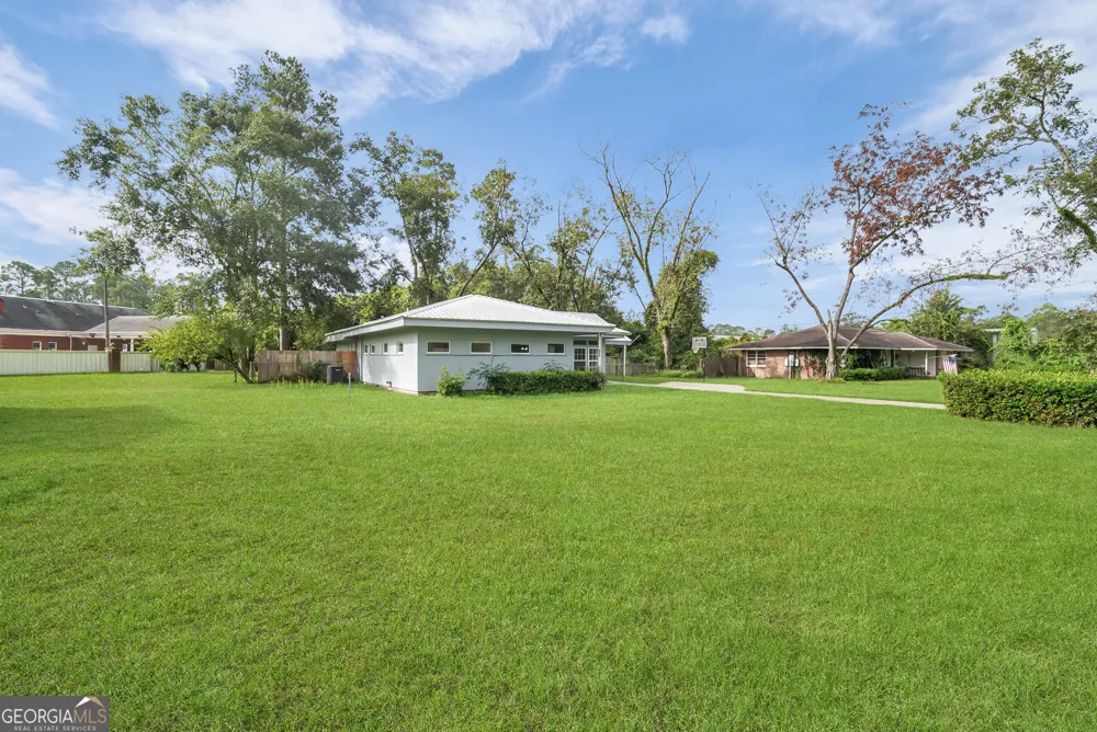 757 Old Screven RD Jesup, GA 31545