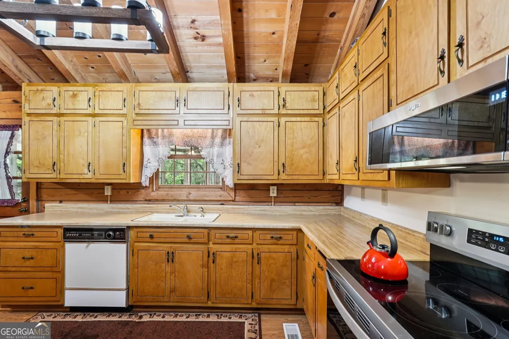 9120 Wilkerson Mill RD Chattahoochee Hills, GA 30268
