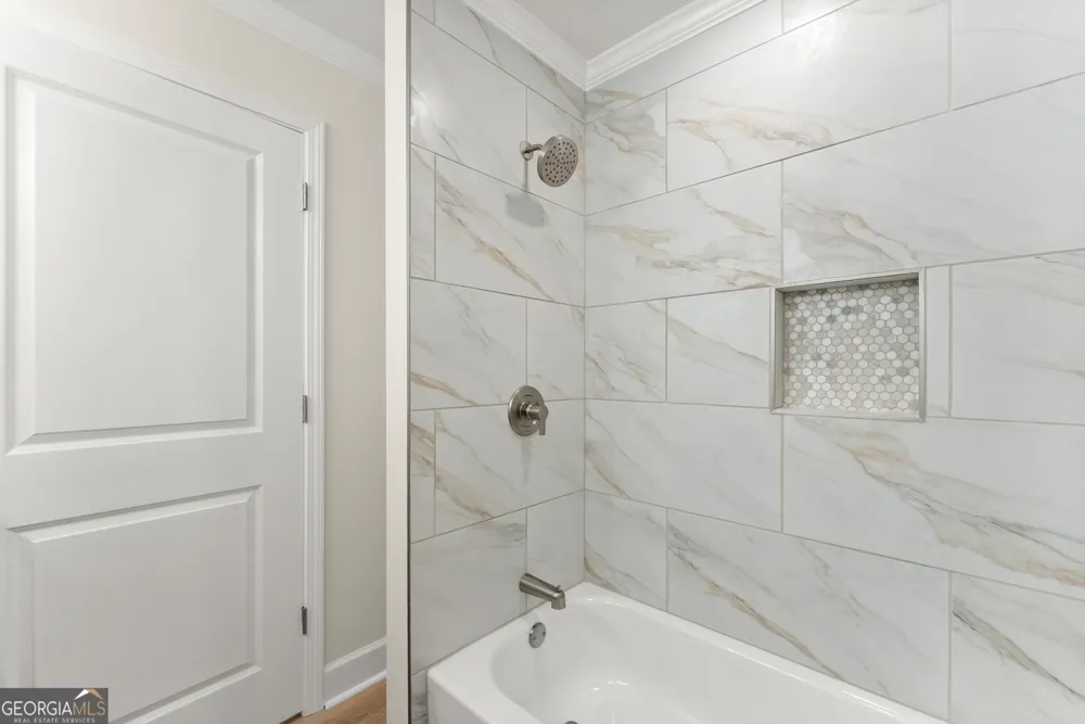 664 Chenocetah DR Cornelia, GA 30531