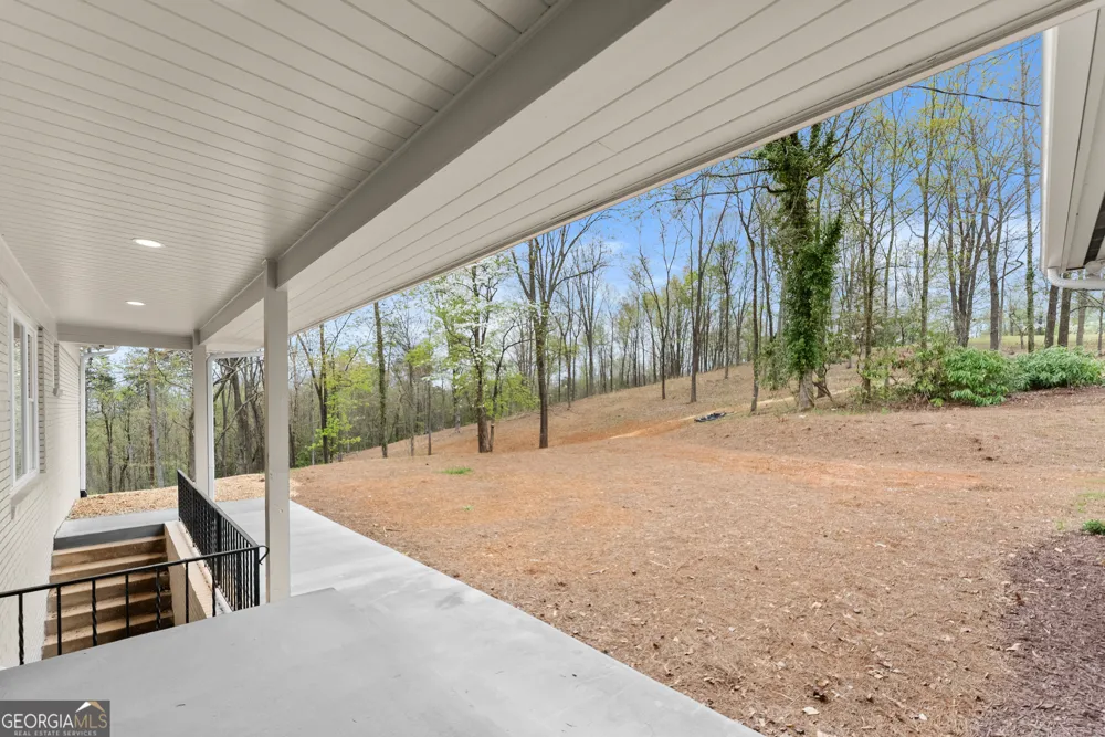 664 Chenocetah DR Cornelia, GA 30531