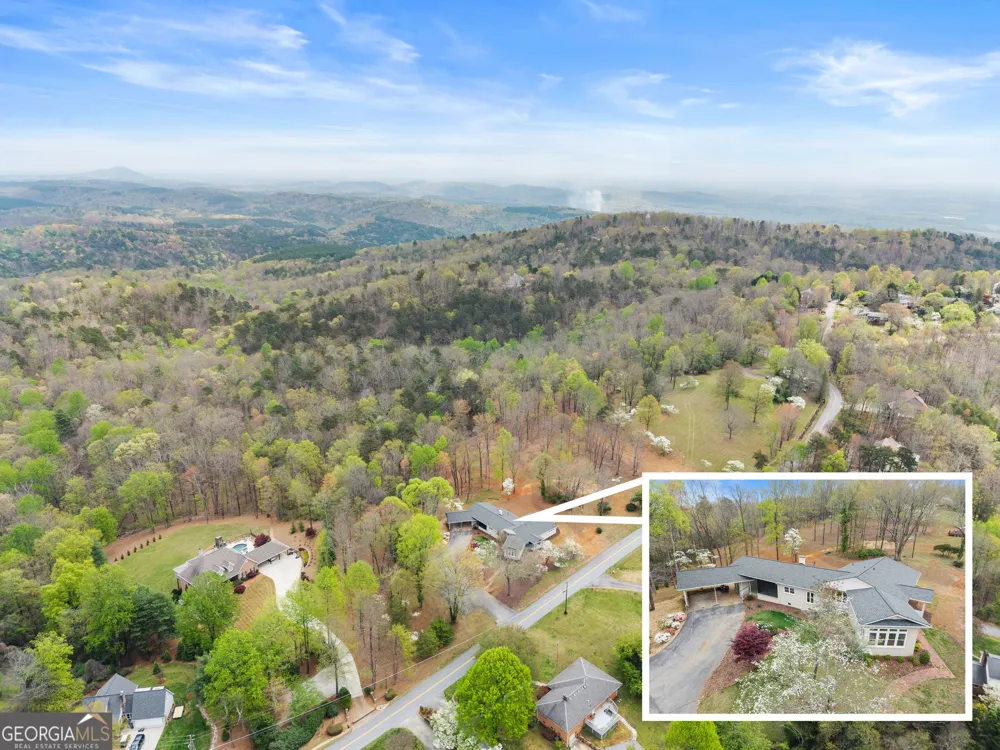 664 Chenocetah DR Cornelia, GA 30531