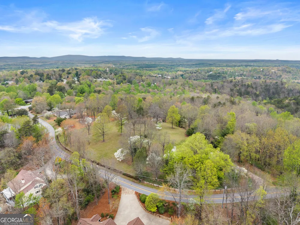 664 Chenocetah DR Cornelia, GA 30531