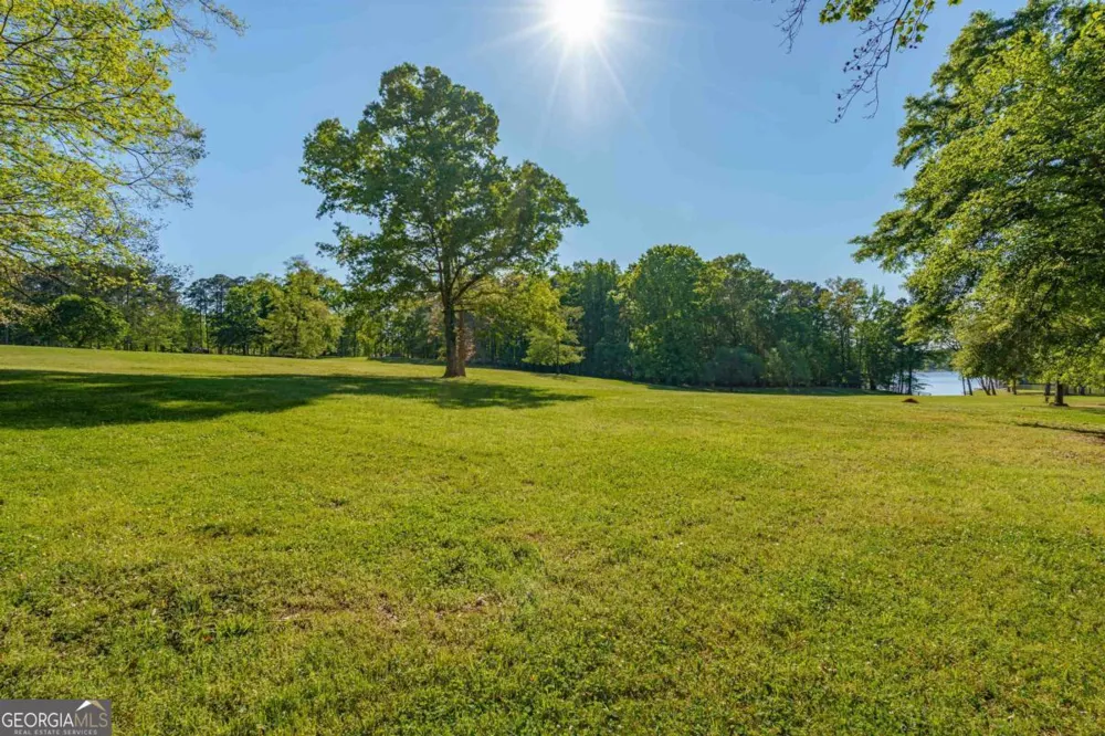 1901 Pine Grove RD Greensboro, GA 30642