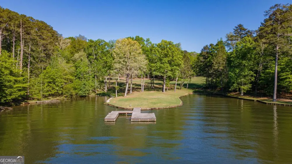 1901 Pine Grove RD Greensboro, GA 30642