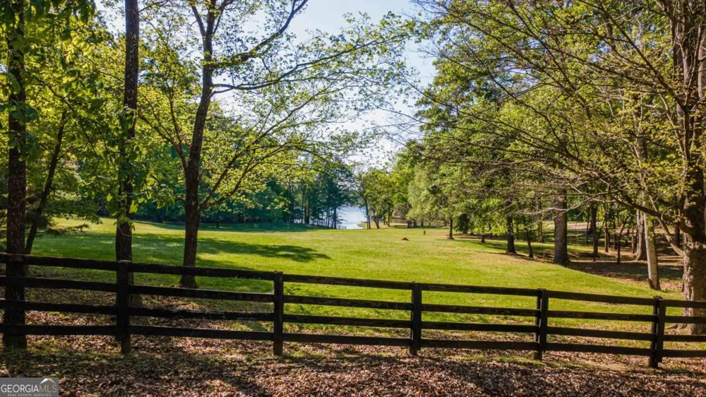 1901 Pine Grove RD Greensboro, GA 30642
