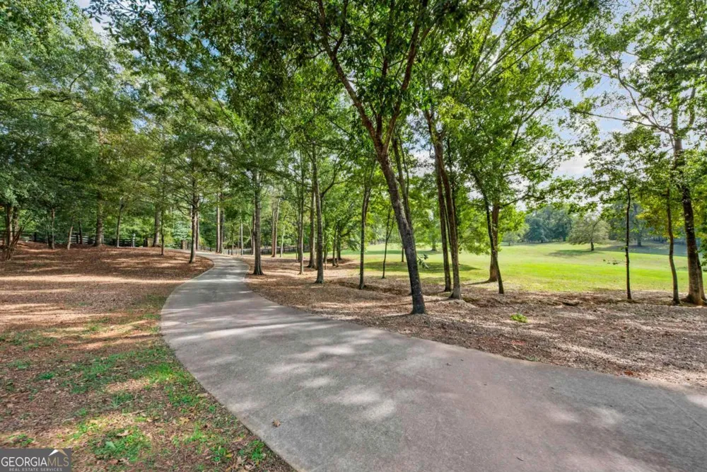 1901 Pine Grove RD Greensboro, GA 30642