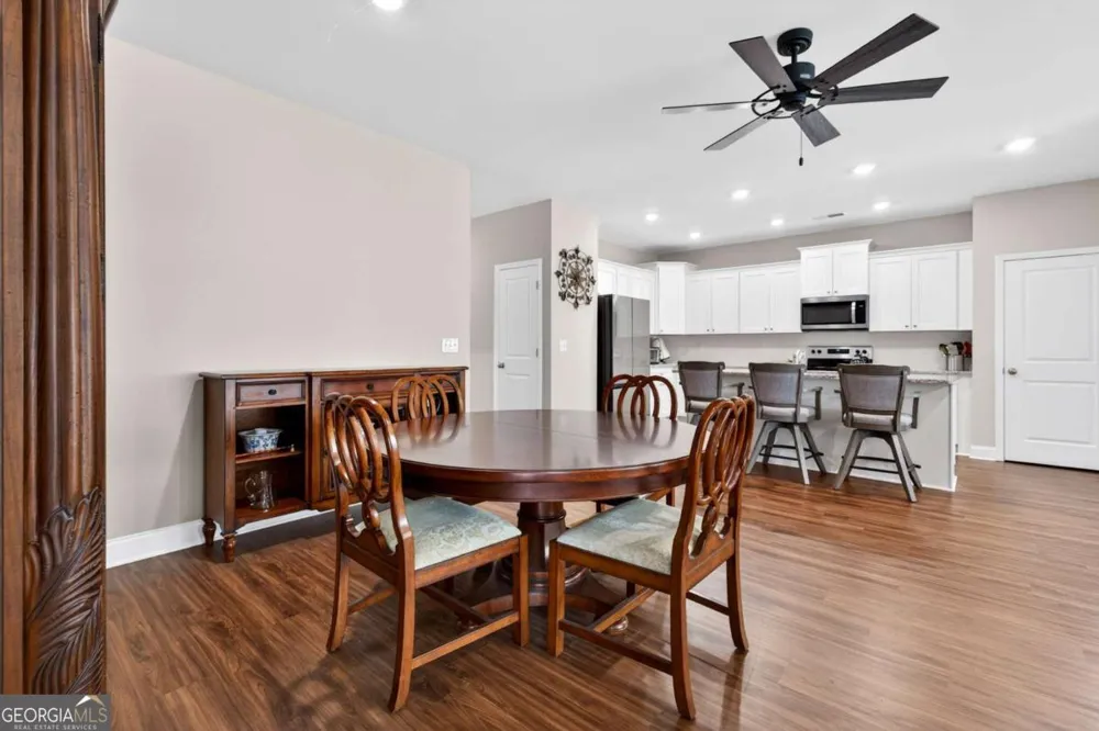 118 Cherokee DR Waleska, GA 30183