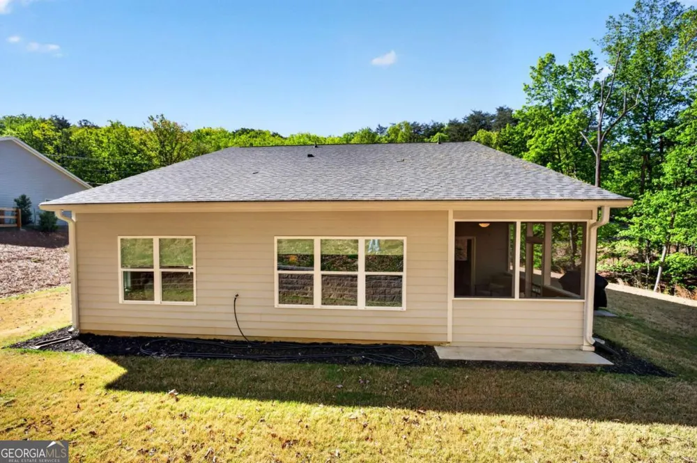 118 Cherokee DR Waleska, GA 30183