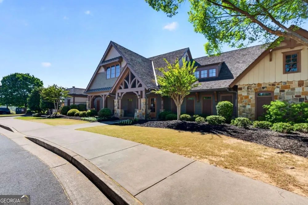 118 Cherokee DR Waleska, GA 30183