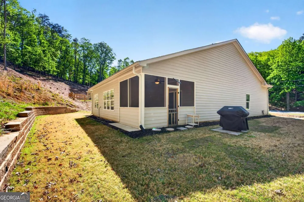 118 Cherokee DR Waleska, GA 30183
