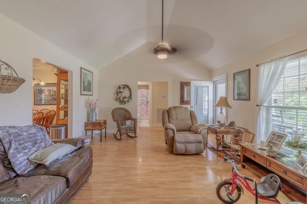 765 Greenbush RD LaFayette, GA 30728