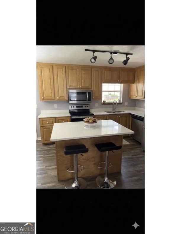 725 Strickland Town RD Luthersville, GA 30251