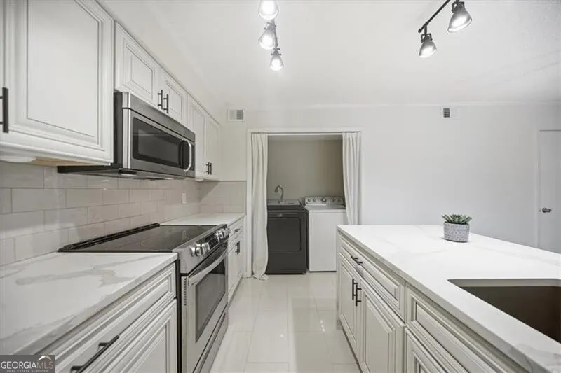 26 Arpege WAY NW Atlanta, GA 30327