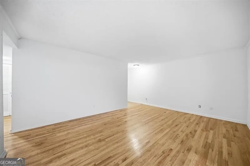26 Arpege WAY NW Atlanta, GA 30327