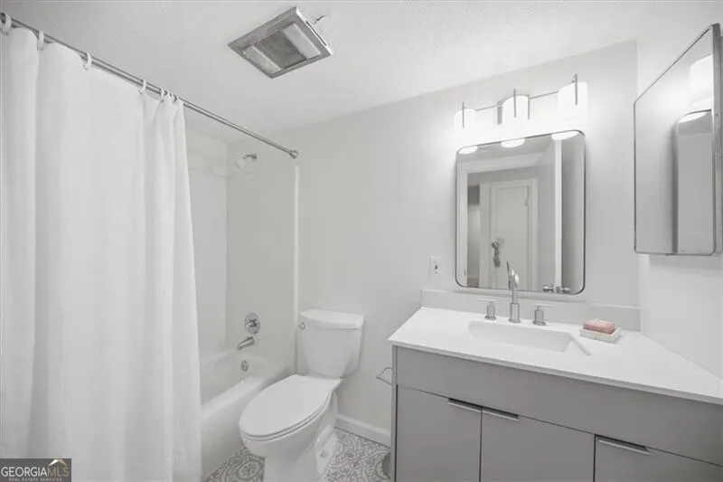 26 Arpege WAY NW Atlanta, GA 30327