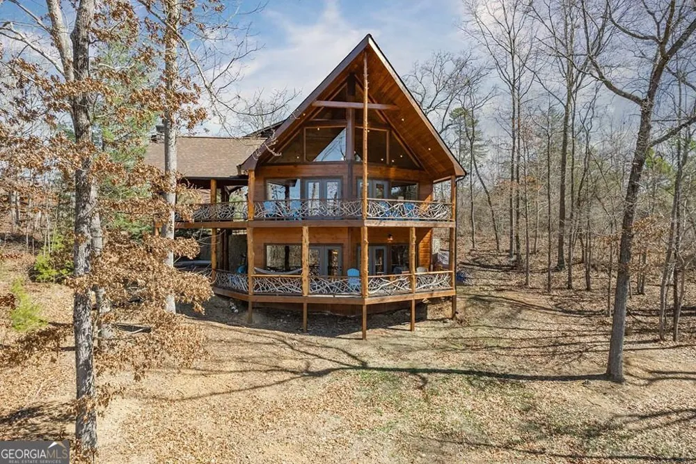 560 Endless View RD Mineral Bluff, GA 30559