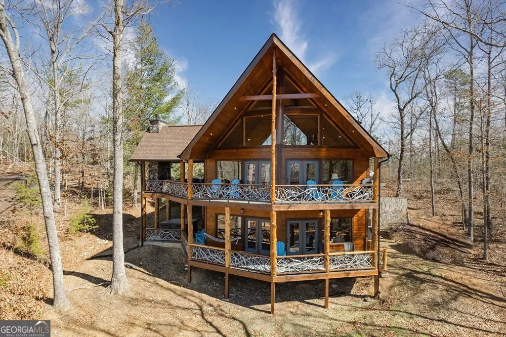 560 Endless View RD Mineral Bluff, GA 30559