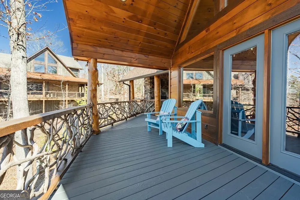 560 Endless View RD Mineral Bluff, GA 30559