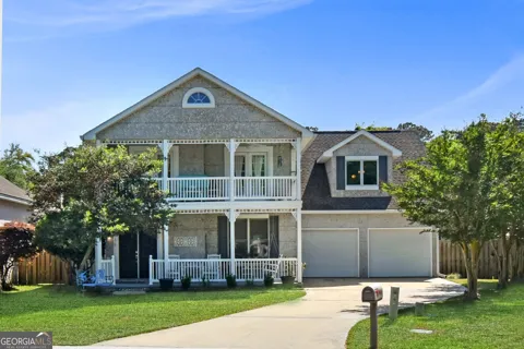 530 Clement CIR