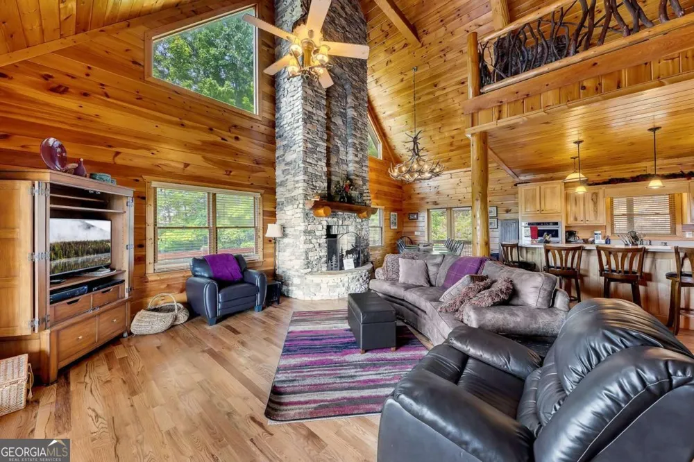 499 Raven Ridge CIR Mineral Bluff, GA 30559