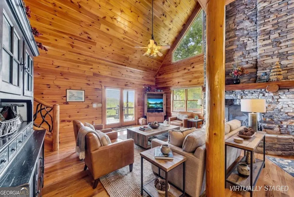 499 Raven Ridge CIR Mineral Bluff, GA 30559
